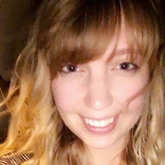 Meet your Posher, Clara - Picture 1 of 1